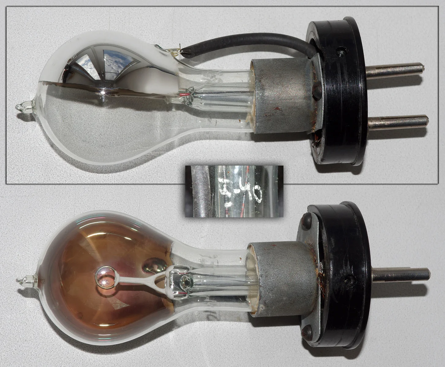 Detail označení na baňce CG-2