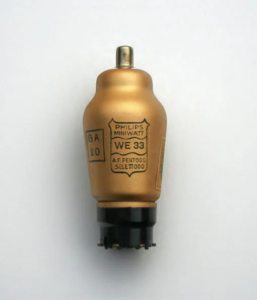 WE 33